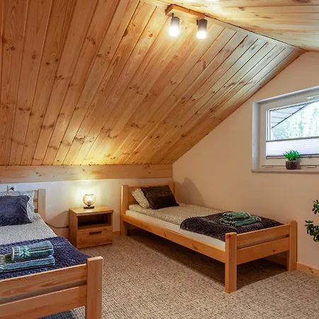 Za Swierkami Сasa de vacaciones Tylicz